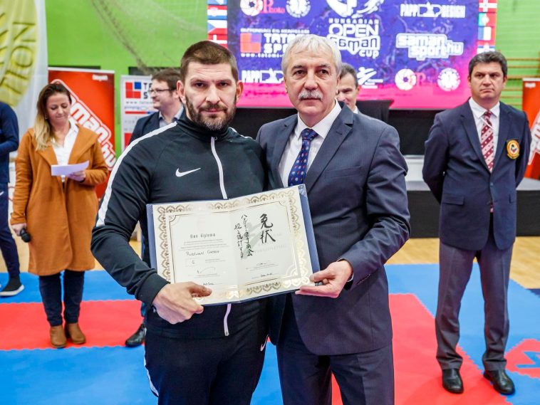 Ruzsinszki György és dr. Mészáros János, a Magyar Karate Szakszövetség elnöke