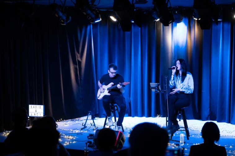 Garai László és Sadie Mulholland a Zenélünk november végi előadásán