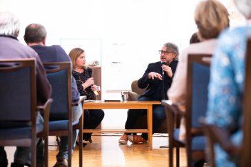 Bődi Eti és az Íróklub pénteki vendége, Bősze Ádám