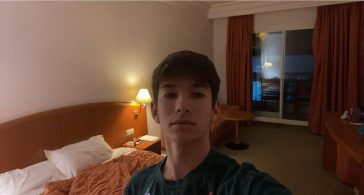 Szántosi Dávid egy tuniszi hotelszobában tölti a karantént