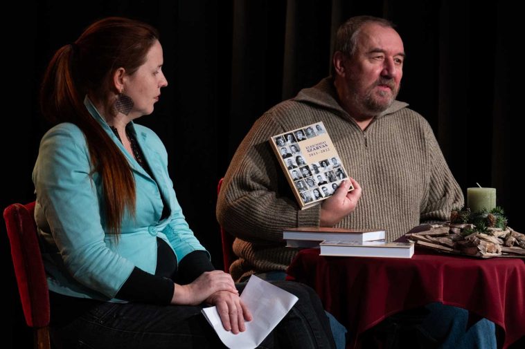 Hegedűs Éva és Tatai László, a szerkesztőbizottság két tagja