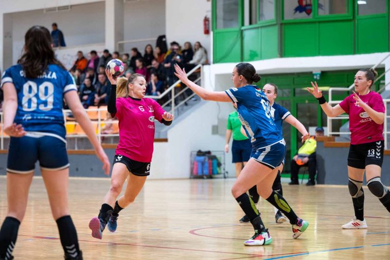 Nagy Emese vezérletével 7–2-es etappal kezdett a Szarvasi NKK