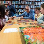 Fürj Erik iskolásoknak segít eligazodni a játék szabályai között