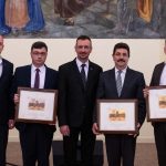 Zakar Mihály műszaki vezető (CORTEVA), Czinkóczky Csaba üzemvezető (CORTEVA), Molnár Etele alpolgármester, Domján Balázs élelmiszergyártási igazgató (GALLICOOP), és Szín Csaba, a COOL4U tulajdonosa