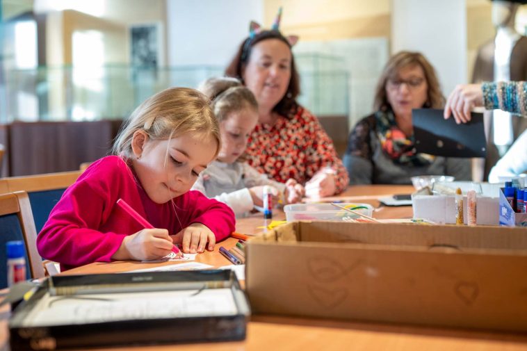 Vízkereszttől a farsang farkáig - kézműves foglalkozást rendeztek a Tessedik Sámuel Múzeumban