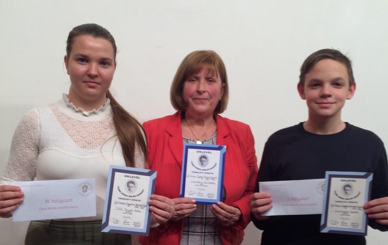 Tóth Iringó 3, Laurinyecz Levente 1. helyezést ért el a Curie kémiaverseny területi döntőjében. Felkészítőjük Litauszkiné Erki Katalin vezetőtanár.