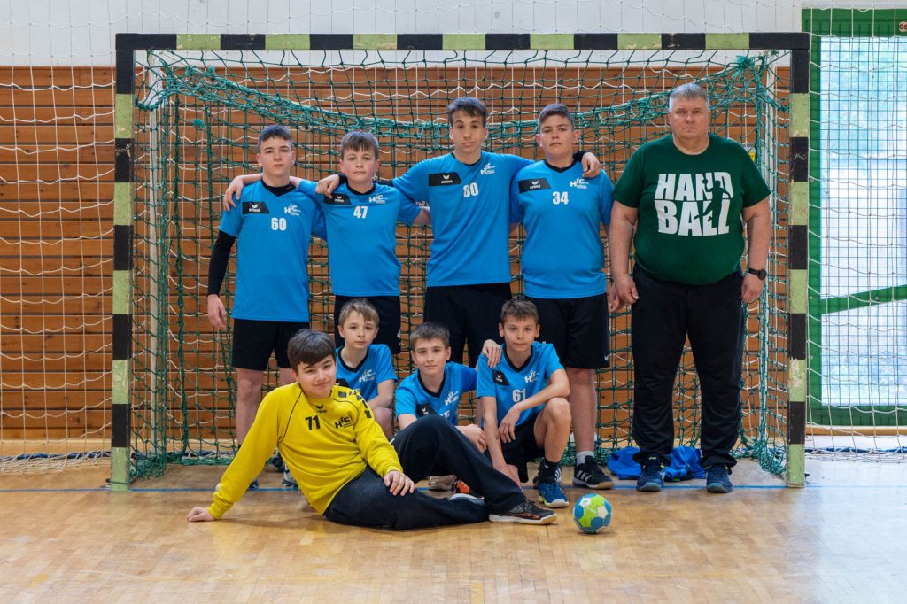 A HC Szarvas Oxxo Energy Orosházi NKC ellen a vasárnapi rájátszásban pályára lépő U14-esei.