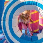 Az ugrálóvár folyamatosan telt házzal üzemelt.