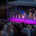 A Nemzeti Lovas Színház Koltay Gergely – Szűts István Honfoglalás című rockoperáját mutatta be a Szarvasi Vízi Színház színpadán