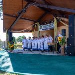 A programok sorát a Csabacsűdi Hagyományőrző Népdalkör nyitotta a szombati falunapon Csabacsűdön.