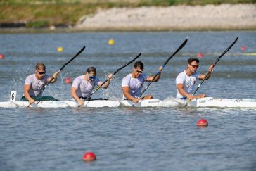 Kós Benedek és Keller Gergő egy hajóban evezve nyert aranyat.