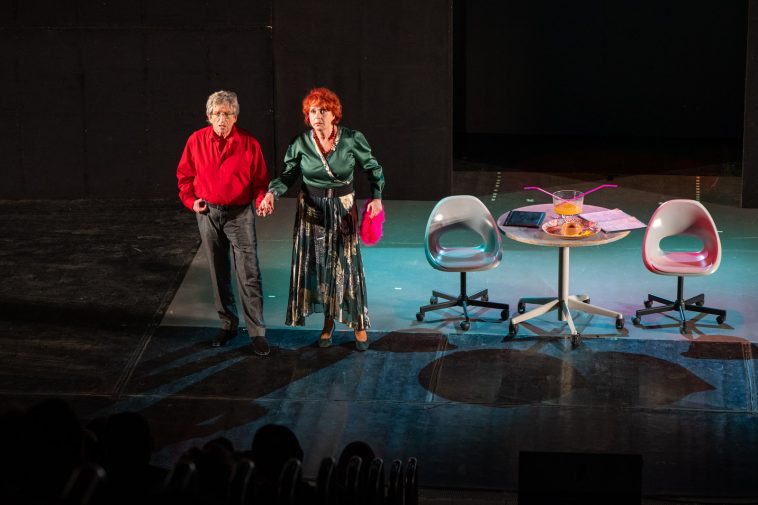 Kern András és Hernádi Judit a Kalamazoo című Orlai Produkcióban a Szarvasi Vízi Színházban 2023 augusztus 11-én.