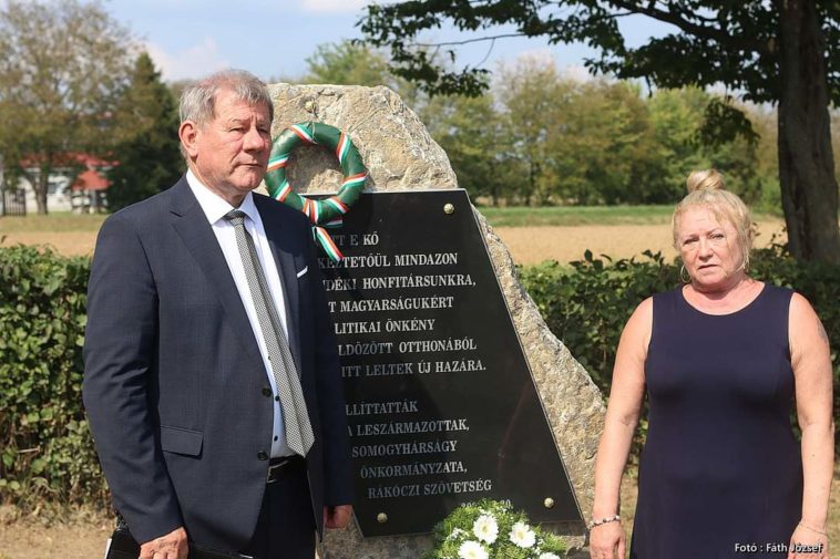 Fáth József polgármester és dr. Lipcseiné Czifra Magdolna.