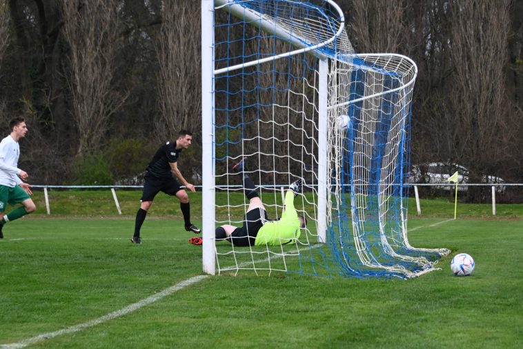 Furár Róbert Mezőhegyesi SE ellen szerzett gólja.