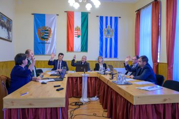 2023. március 25-i ülésén szavaz Békésszentandrás képviselő-testülete.