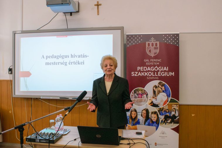 Szakács Mihályné dr. tartott előadást március 26-án, kedden a Gál Ferenc Egyetem Pedagógiai Karán.