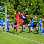 Lévai Balázson hétszer játszották át a labdát a régi kollégák.