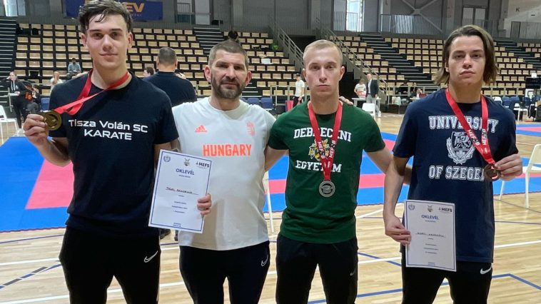 Tálas Bendegúz, Ruzsinszki György edző, Nagy Máté és Kerti Kelemen.