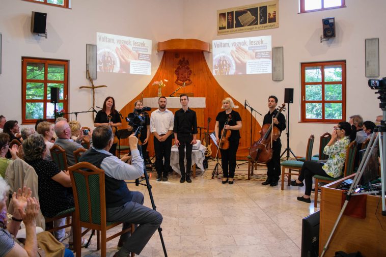 Az Alföld Quartet és a 4Hands Band adott közös koncertet a szervasi református templomban 2024. május 26-án.