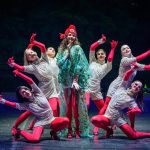 A Fővárosi Nagycirkusz ukrán artistái, táncosai léptek fel a Szarvasi Vízi Színház 14. évadának nyitóelőadásán.