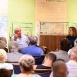 Mester Károly agrármérnök, természetgyógyász és beszélgetőtársa, Bődi Eti.