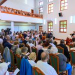 Pentaller Attila református lelkész köszönti az ünnepi istentisztelet résztvevőit 2024. szeptember 22-én.