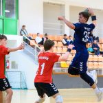 Tari Benedek (9 gól) légibemutatója.