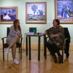 Fehér Szilvia Fodor Mariannal a Tessedik Sámuel Múzeum nagytermében október 14-én, hétfőn délután.