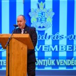 Sinka Imre, Békésszentandrás polgármestere köszöntőt mond a Szent András-napon 2024. november 30-án.