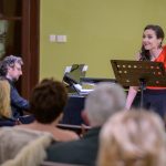 Szabó Ferenc János zongoraművész és Tatai Nóra énekművész a a Tessedik Sámuel Múzeum nagytermében 2025. február 9-én.