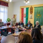 Gilanné Radványi Rózsa intézményvezető a Csabacsűdi Család- és Gyermekjóléti Szolgálat elmúlt évi tevékenységét ismertette.