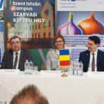 Bodnár Károly projektkoordinátor, dr. Andreea Adriana Petcov projektmenedzser (Temesvári I. Mihály Király Élettudományi Egyetem) és dr. Bozán Csaba projektmenedzser (MATE).