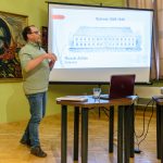 Roszik Zoltán muzeológus tart előadást a Tessedik Sámuel Múzeumban 2025. március 21-én.