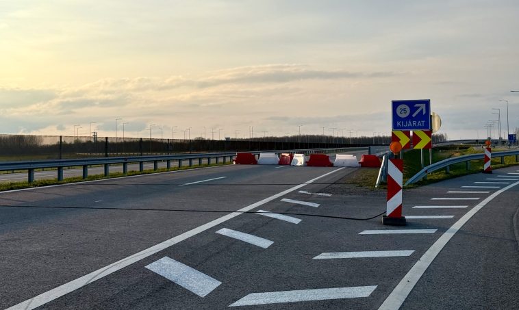 Az M44 vége 2024. március 29-én.