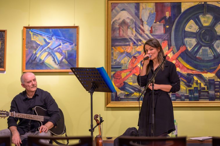 Buzás Gyula és Lestyán Magdolna zárta a 2025-ös versmaratont.