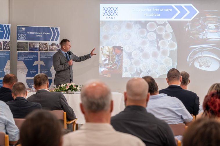 A rendezvényt Dr. Gyalog Gergő, a HAKI vezetője nyitotta meg.