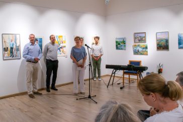 Kovács Zsuzsa első önálló kiállítása szombaton nyílt meg a Ruzicskay Alkotóházban.