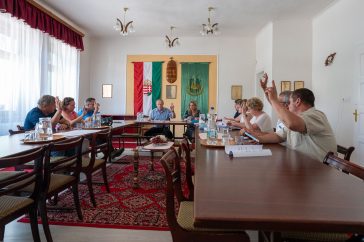 Ülésezik Csabacsűd Nagyközség Önkormányzata képviselő-testülete 2025. június 26-án.