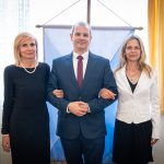 Horváthné dr. Kepenyes Edit jegyző, Hodálik Pál polgármester és Lénártné dr. Belicza Györgyi aljegyző a 2025. július 16-i beiktatást követően.