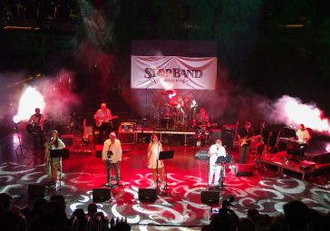 A STOP Band fellépése a Szarvasi Vízi Színházban 2025. augusztus 10-én.