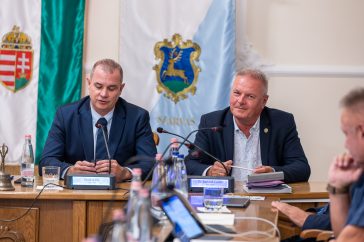 Hodálik Pál polgármester dr. Melis János búcsúztatóján.