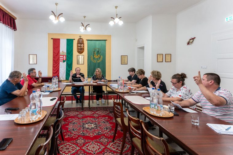 Ülésezik Csabacsűd Nagyközség Önkormányzatának képviselő-testülete 2025. szeptember 11-én.