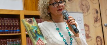 Az anya haláláról szól Frankó Tünde könyve, aminek bemutatóját december 12-én, pénteken tartották a Városi Könyvtárban.