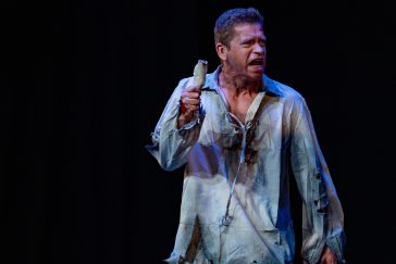 Boronyák Gergely Arthur Miller A salemi boszorkányok című drámájában John Proctor szerepét alakította.