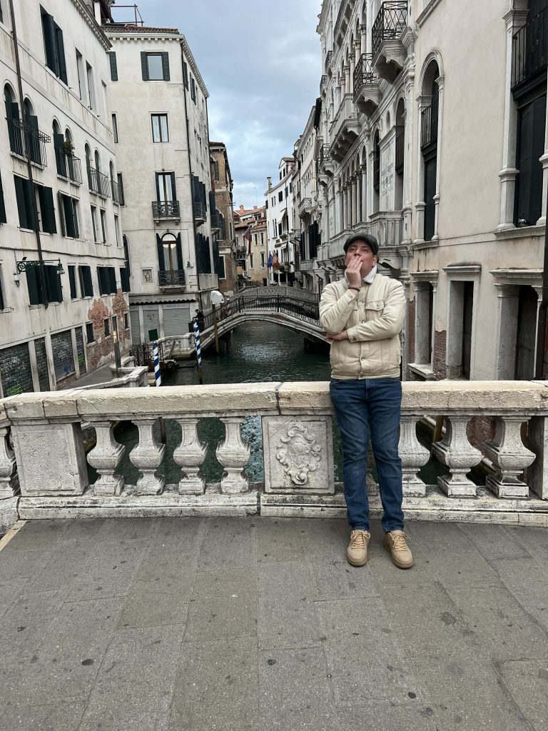 Zahorecz Pál a sabbat ideje alatt Velencében.