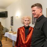 Váriné Domán Gabriella és unokája, Dombvári Bence.