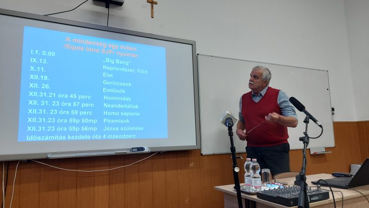 Dinamikus egyensúly az élővilágban címmel Prof. Dr. Dux László tartott előadást a Gál Ferenc Egyetem Pedagógiai Karán.