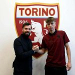 Ruggero Ludergnani sportigazgató és Kugyela Zalán a decemberi szerződéshosszabbítás aláírását követően.