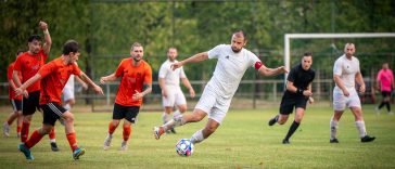 Hétfőtől Borgulya Tamás és Sovány Pál vette át a Csabacsűdi GyLSE irányítását. A képen előtérben Borgulya Tamás, a háttérben Sovány Pál.